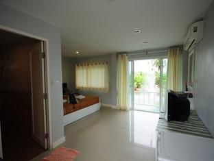 Baan Chay Namm Resort Bangkok Exterior foto